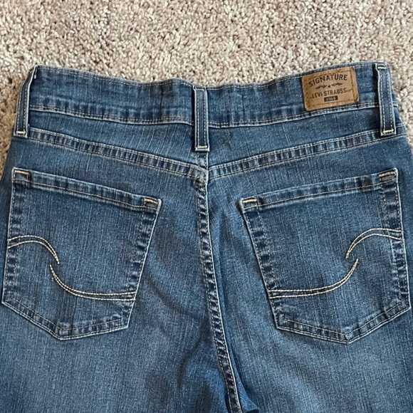 Signature by Levi Strauss Gold Totally Shaping Skinny Jeans Tag Size 28"×28" - Picture 6 of 10